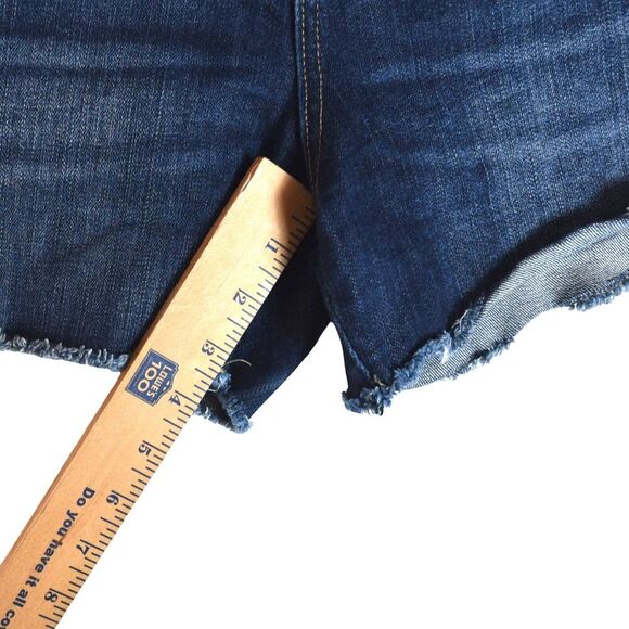 Kut from the Kloth Gidget Fray Denim Shorts 12 Mid Rise Cutoff Stretch Casual - Picture 5 of 8